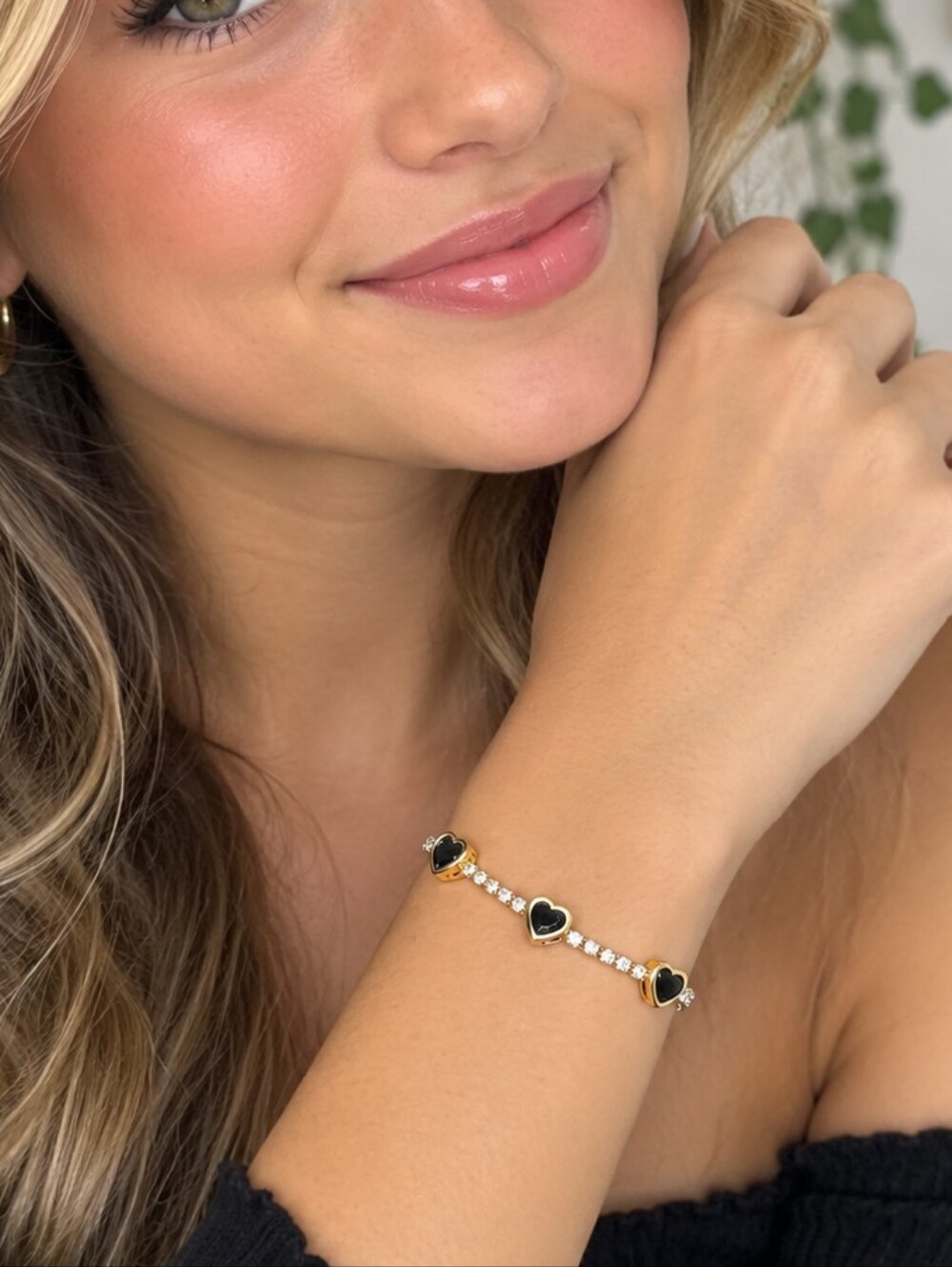 18k Gold Filled Heart Tennis Bracelet in Gold & Black 7" New